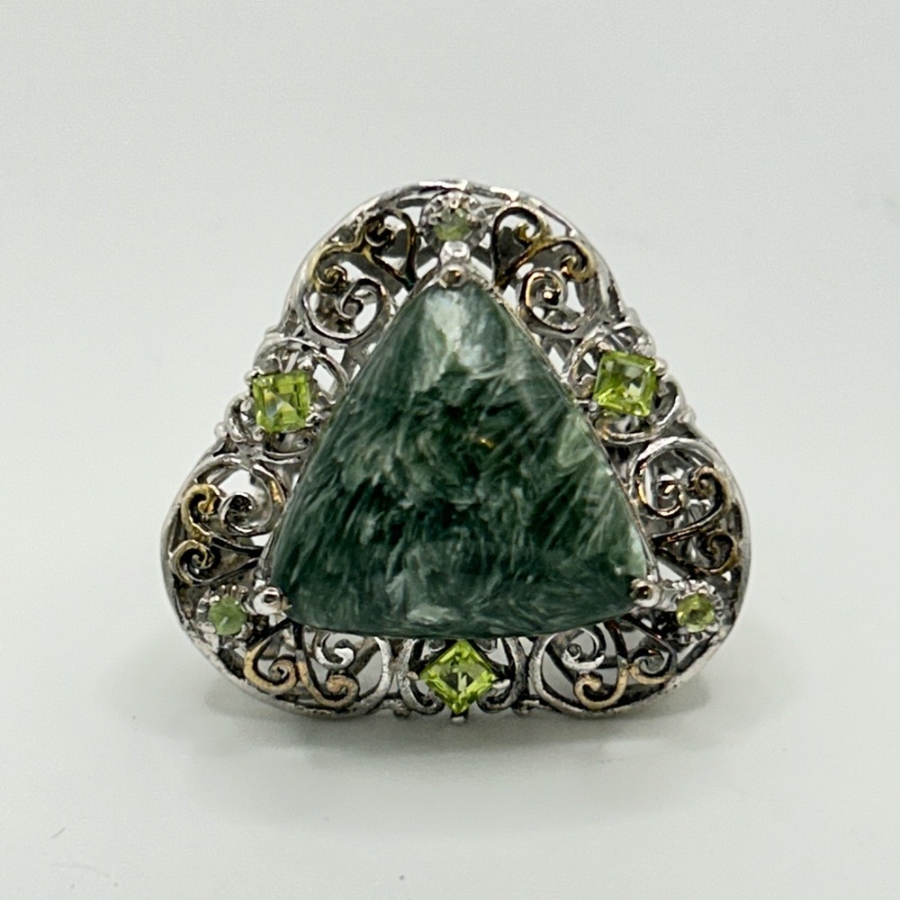 Seraphinite and Peridot Ring; Size 6.75; PtB